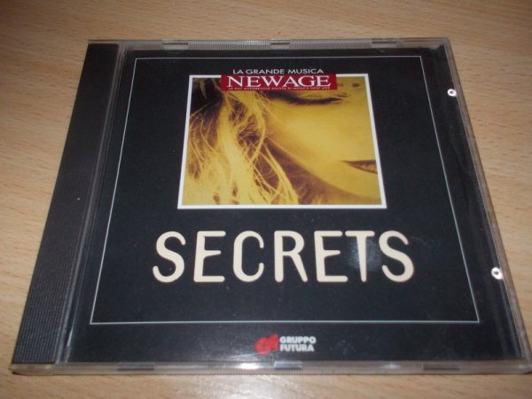LA GRANDE MUSICA NEWAGE - SECRETS (CD) BAZAR ROZBALENO