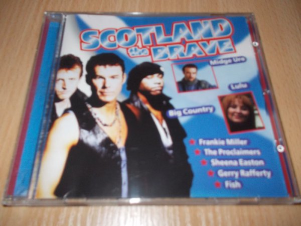 Various Artists - SCOTLAND THE BRAVE (CD)