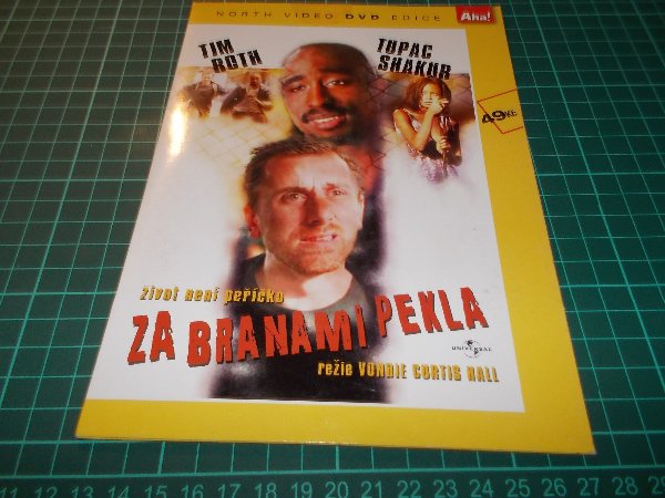 Za branami pekla (DVD v pošetce)