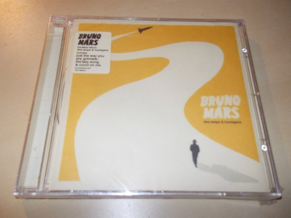 Bruno Mars - Doo-Wops & Hooligans (CD)