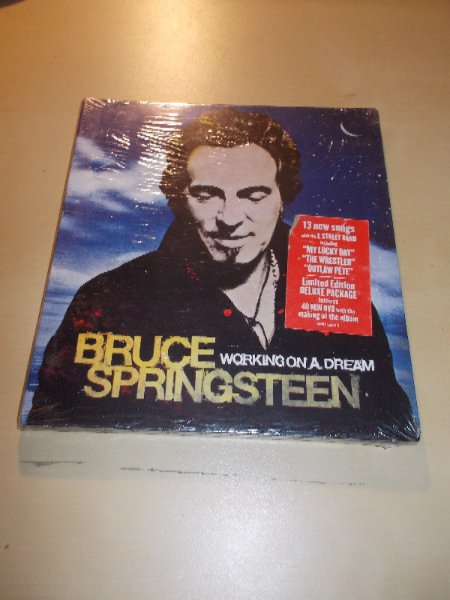 BRUCE SPRINGSTEEN - Working On A Dream (CD) Europe Columbia 2009 13 Track Limited