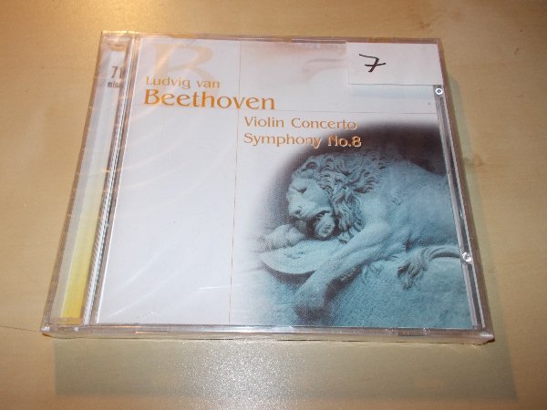 LUDWIG VAN BEETHOVEN - VIOLIN CONCERTO SYMHONY No. 8 (CD) BAZAR ROZBALENO