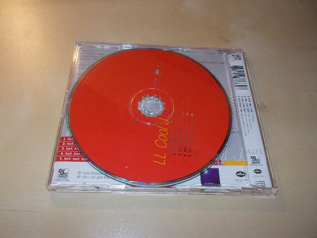 LL Cool J ‎- Hot, Hot, Hot (CD single) BAZAR ROZBALENO 