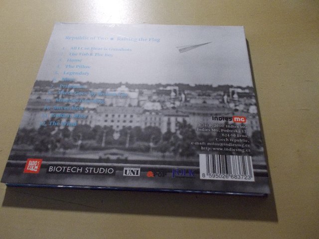Republic Of Two ‎- Raising The Flag (CD)