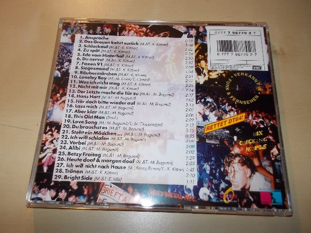 Abstürzende Brieftauben - Ausser Kontrolle (CD) BAZAR ROZBALENO