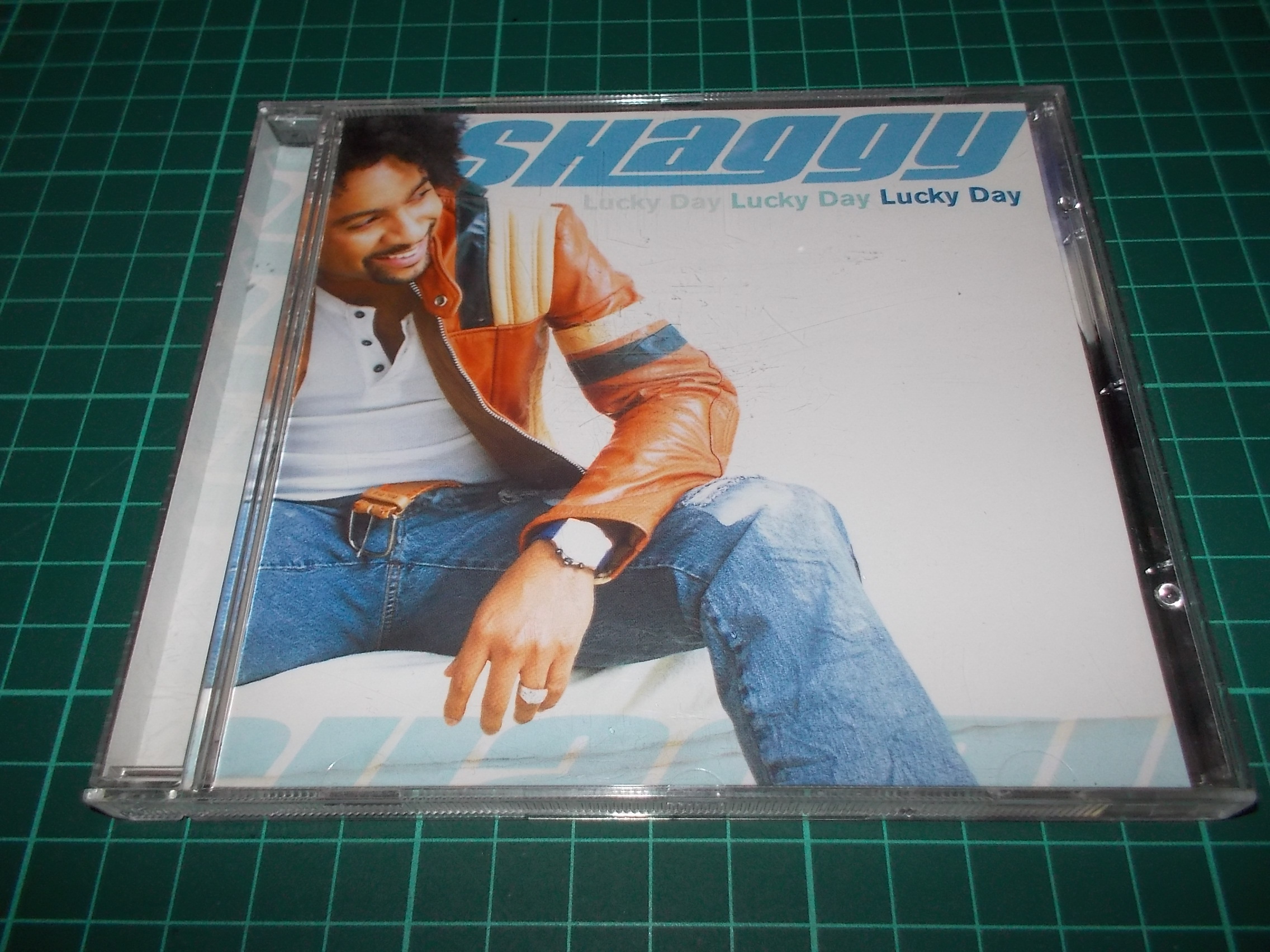 SHAGGY - LUCKY DAY (CD) BAZAR ROZBALENO