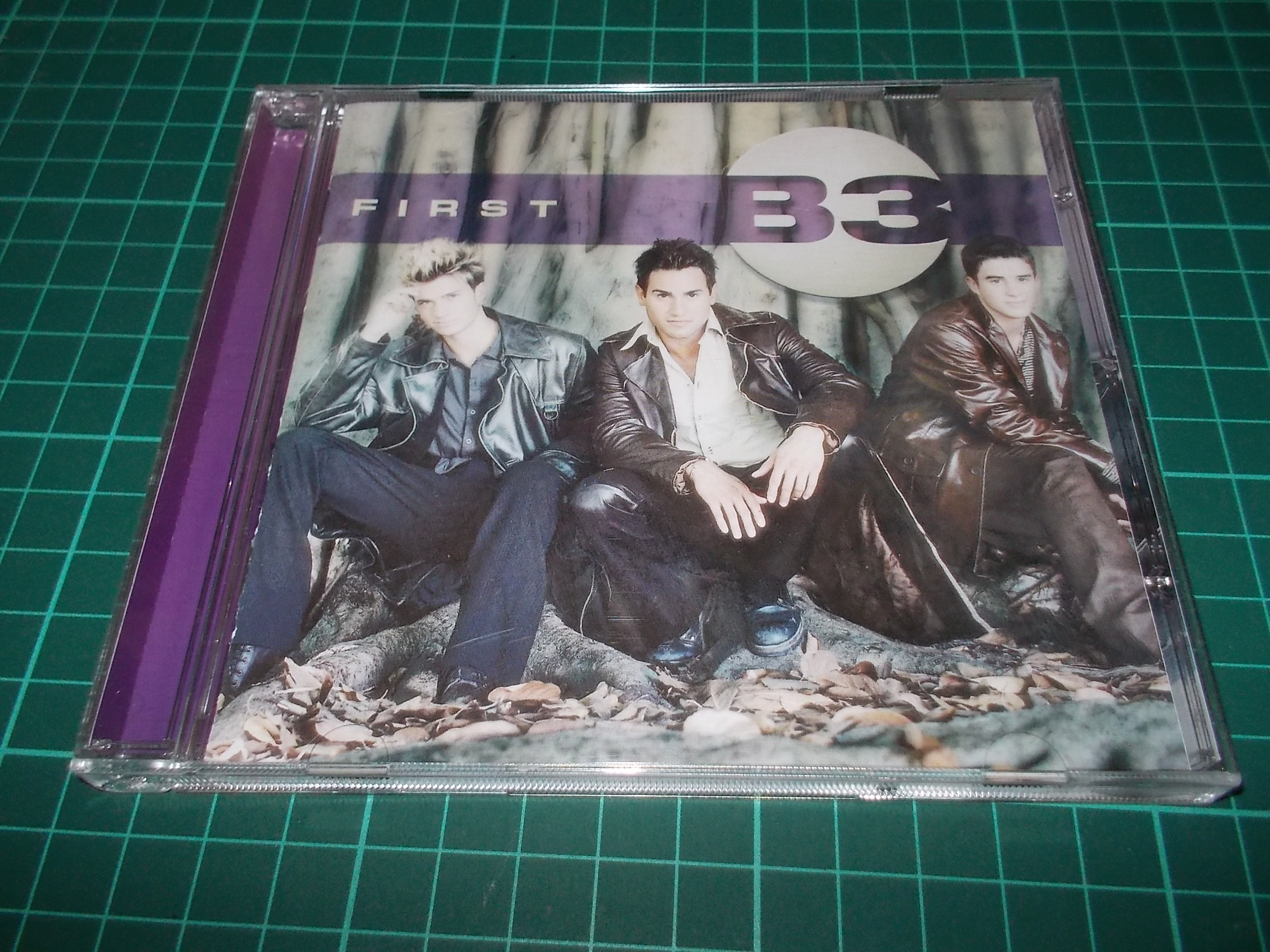 B3 - FIRST ´2002 (CD) BAZAR ROZBALENO