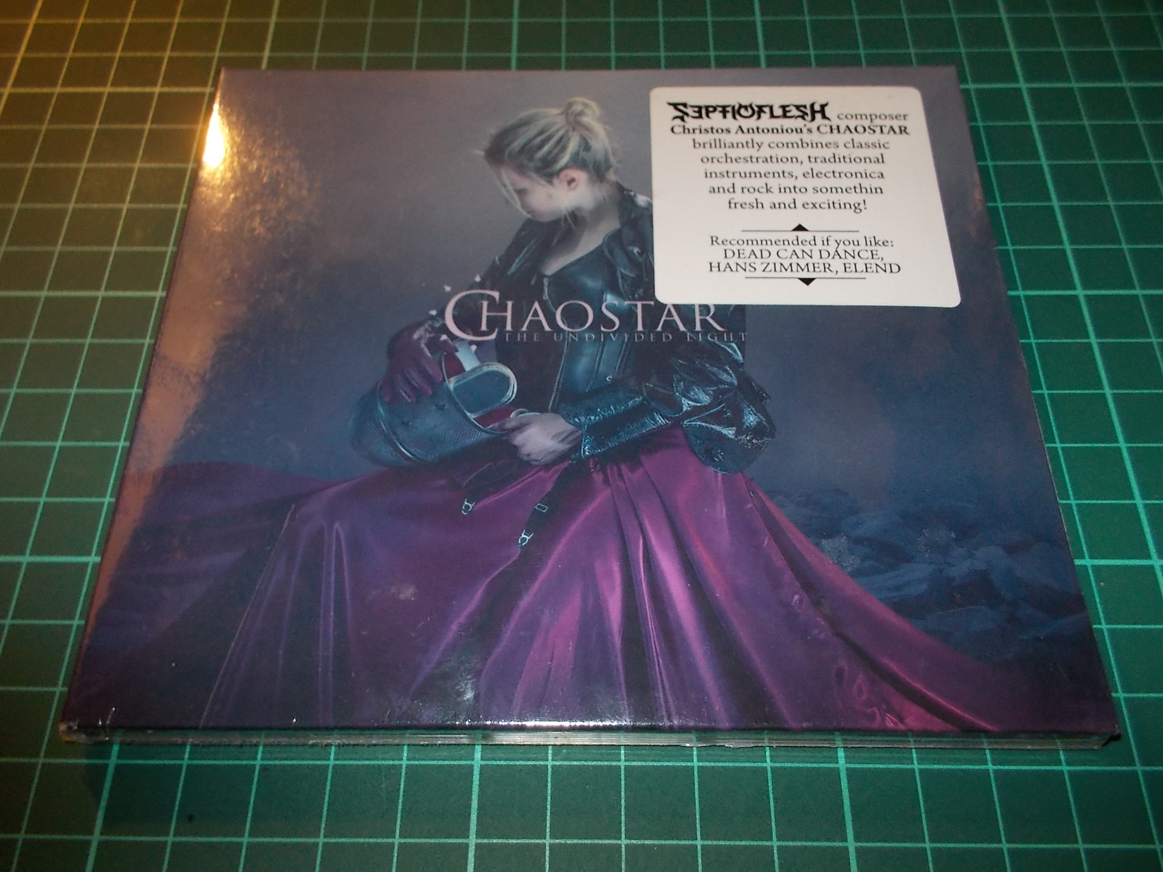 CHAOSTAR - UNDIVIDED LIGHT (CD) Digipack