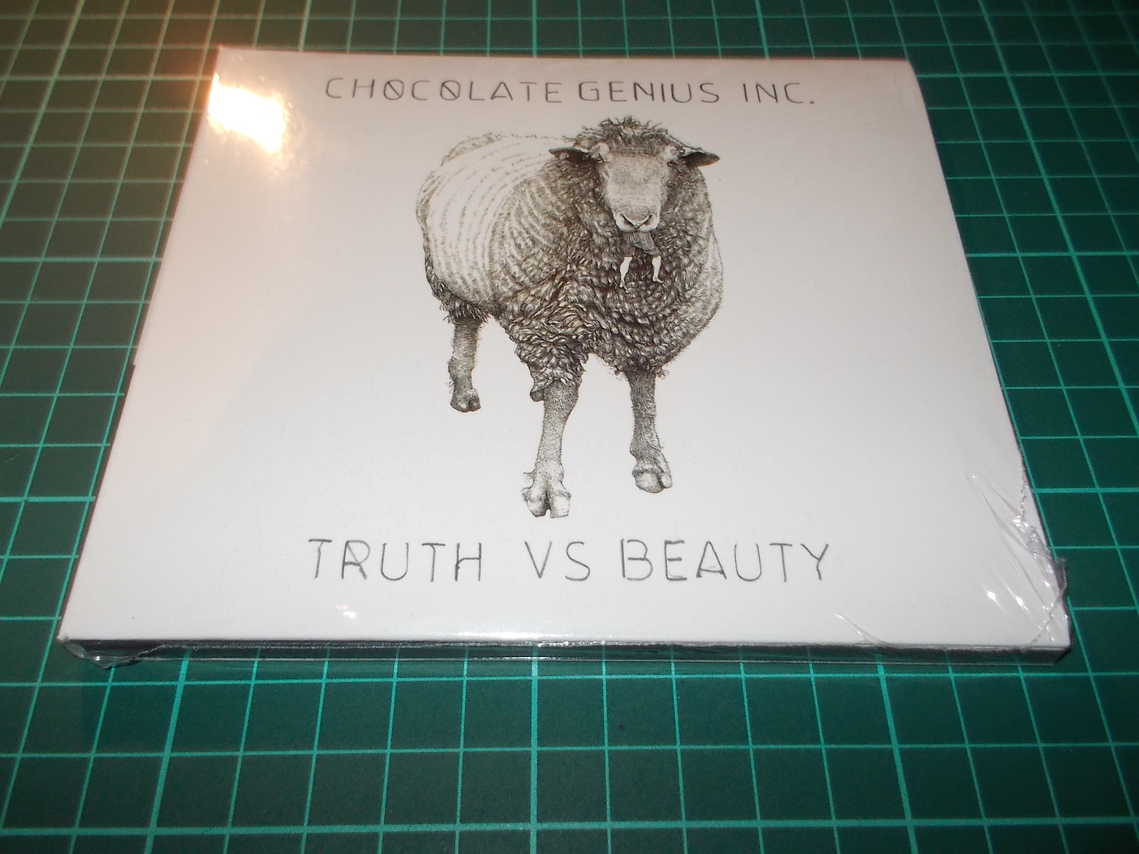 Chocolate Genius Inc. - Truth Vs Beauty (CD) Digipack