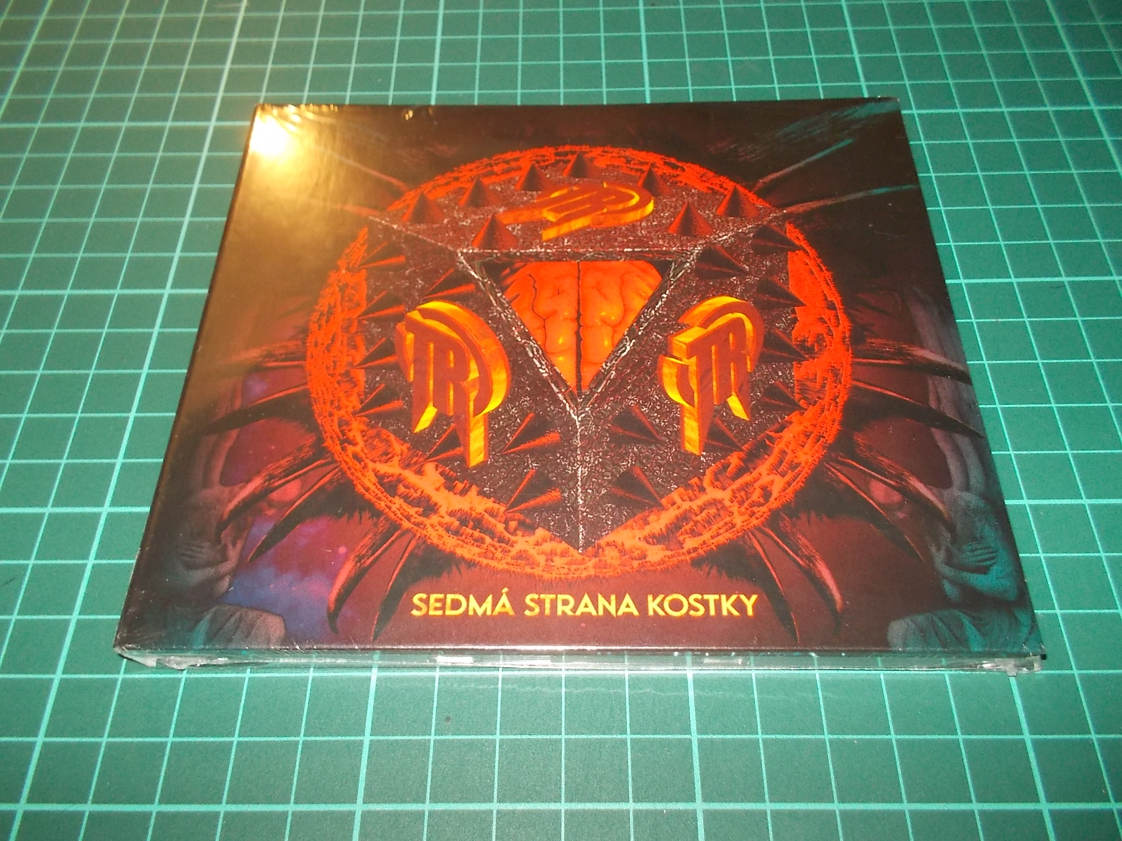 TRAKTOR - SEDMÁ STRANA KOSTKY (CD) Digipack
