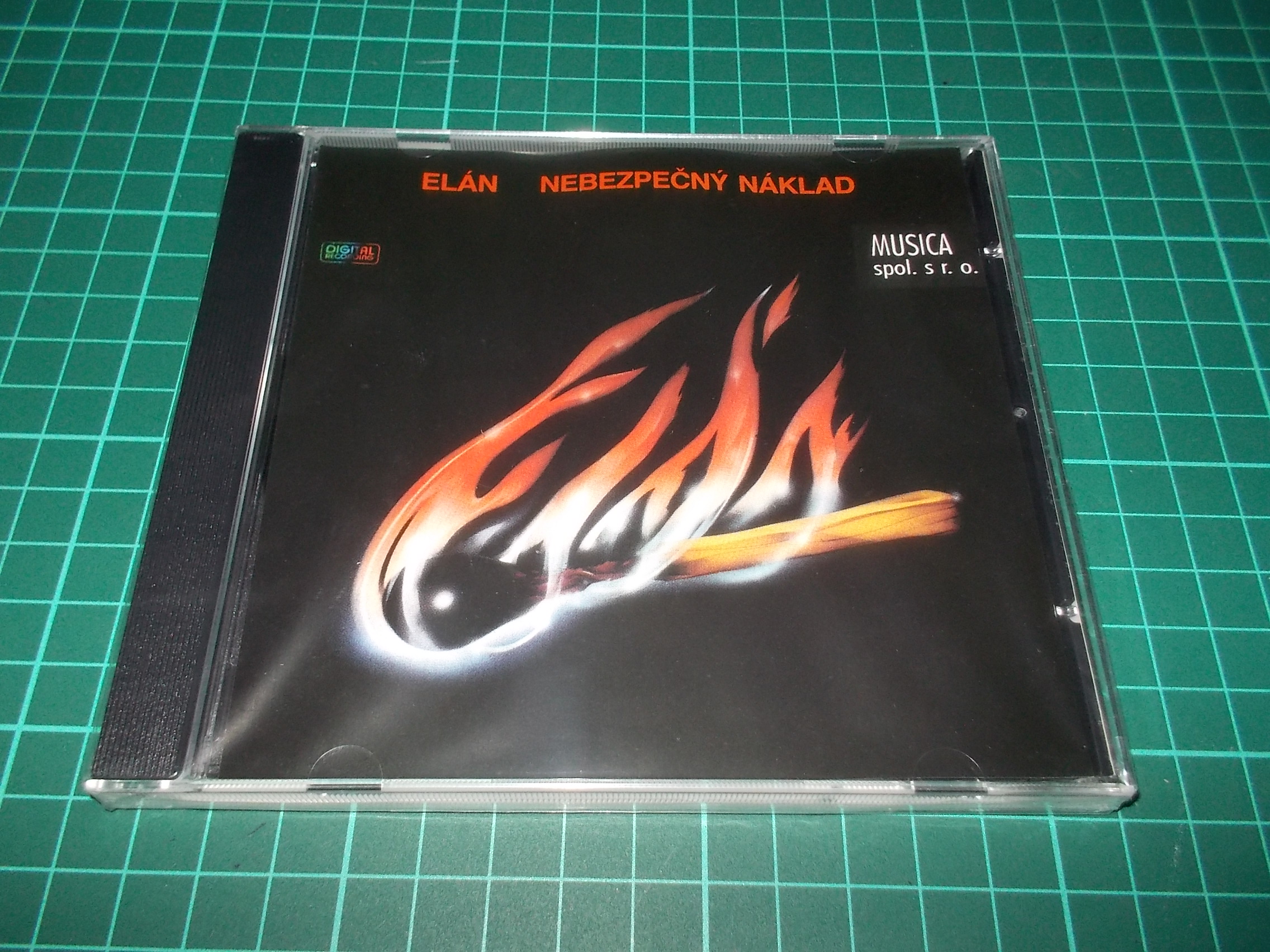 ELÁN - NEBEZPEČNÝ NÁKLAD (CD)