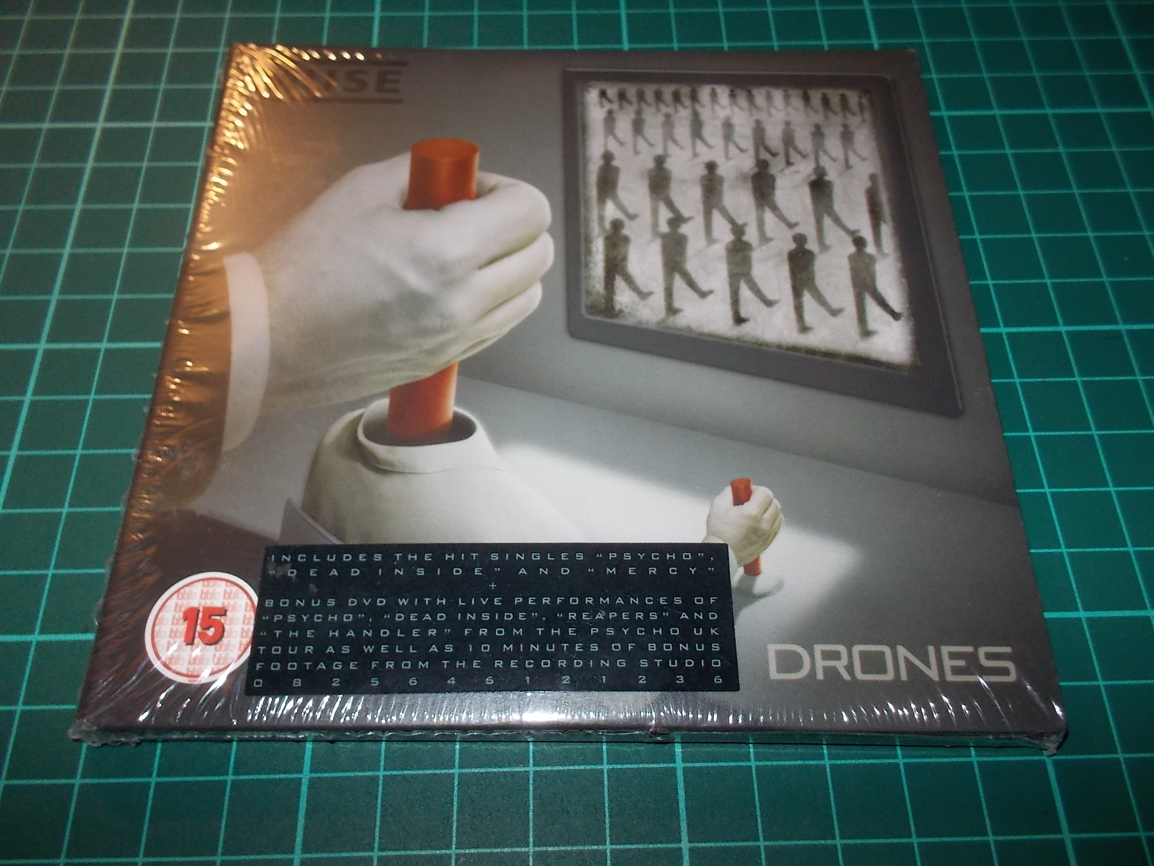 MUSE - DRONES (CD/DVD) Digipack