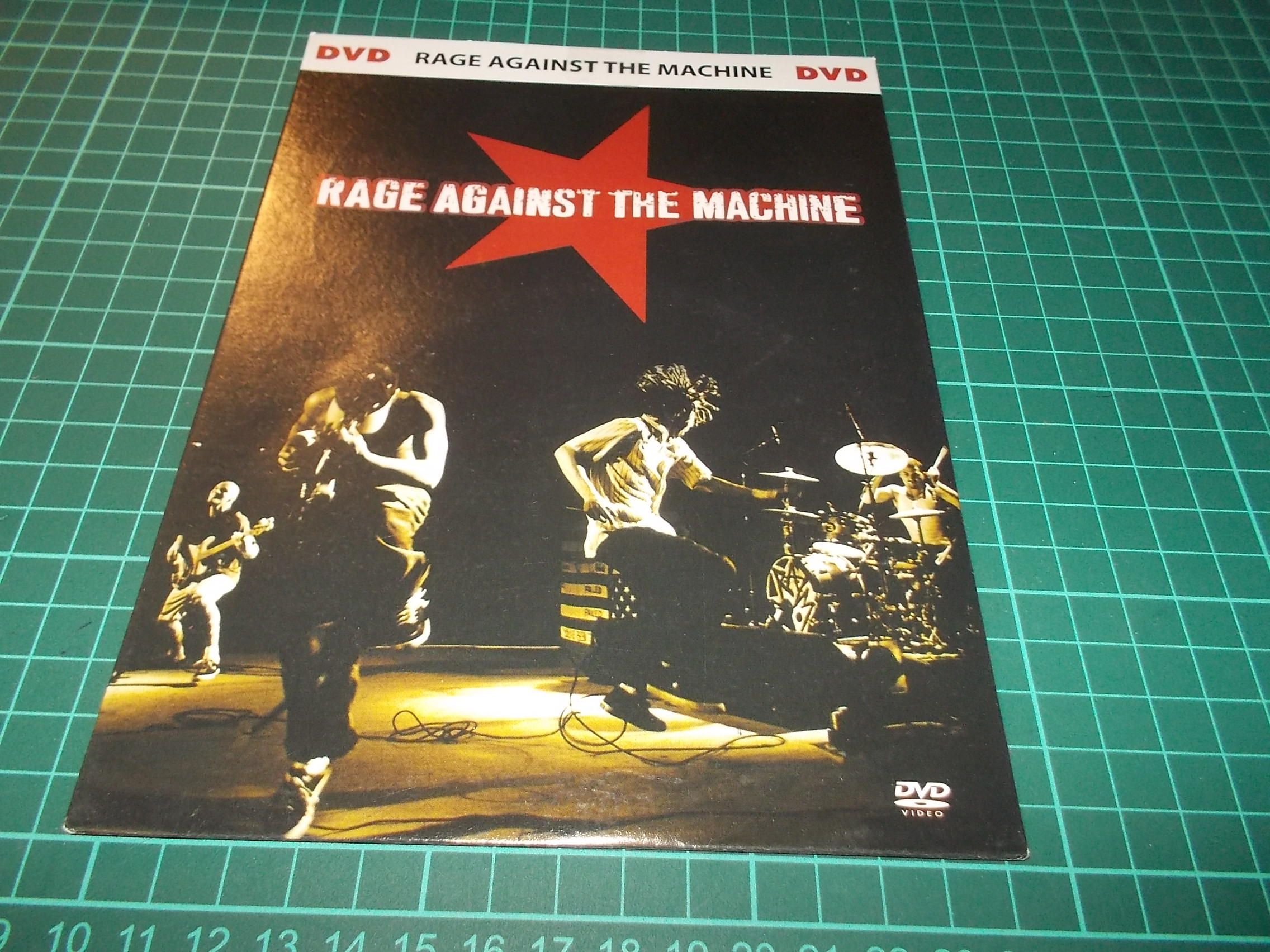RAGE AGAINST THE MACHINE (DVD v pošetce)