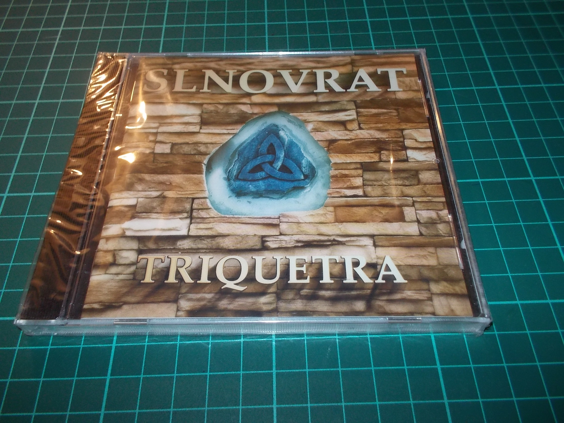 SLNOVRAT - TRIQUETRA (CD)
