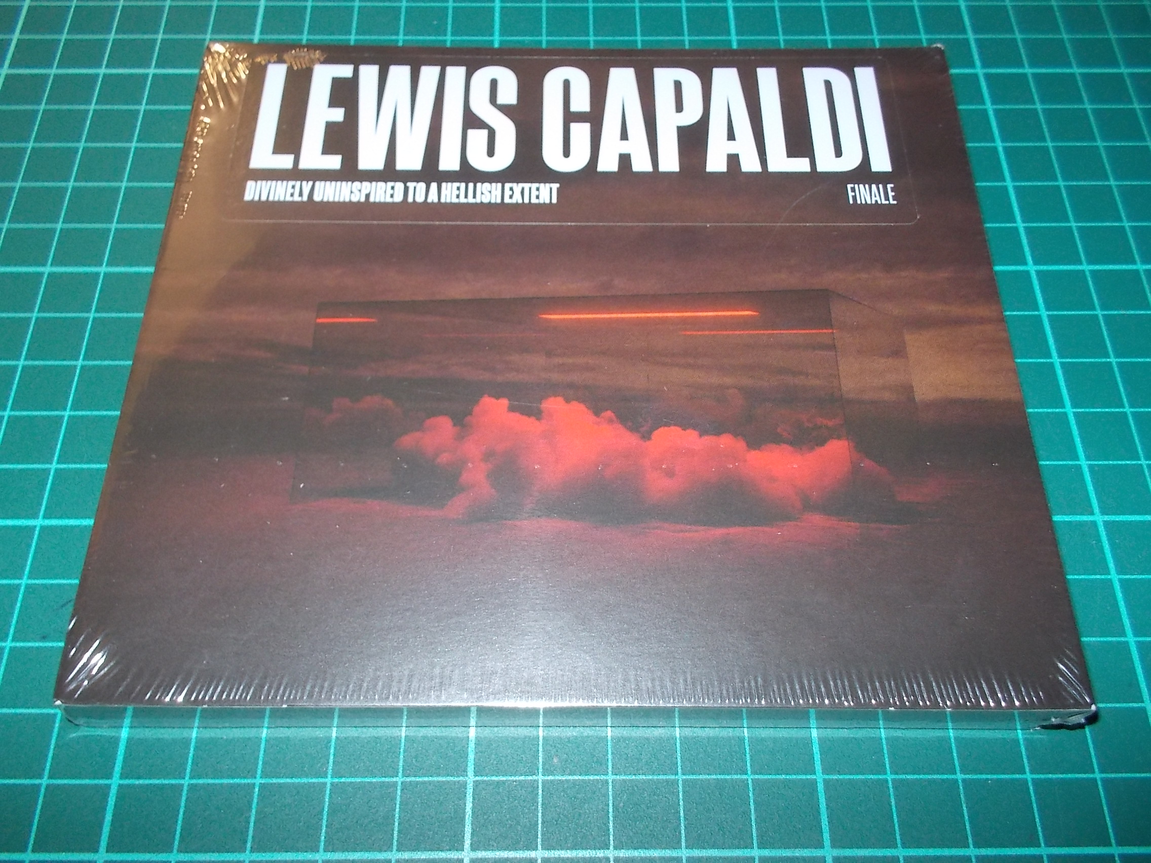 LEWIS CAPALDI - DIVINELY UNINSPIRED TO A HELLISH EXTENT - FINALE (2CD) Digipack