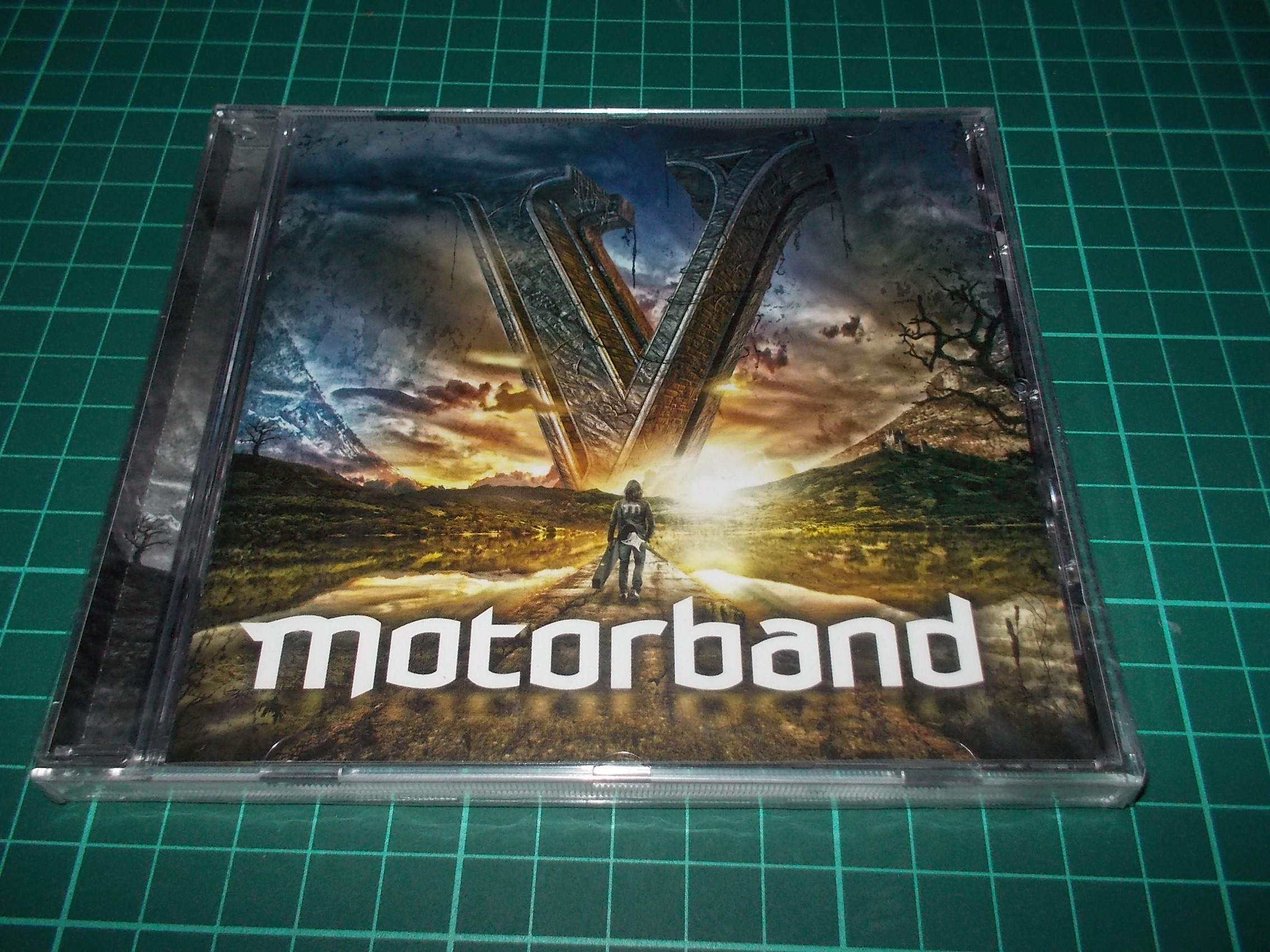 MOTORBAND - V (CD)