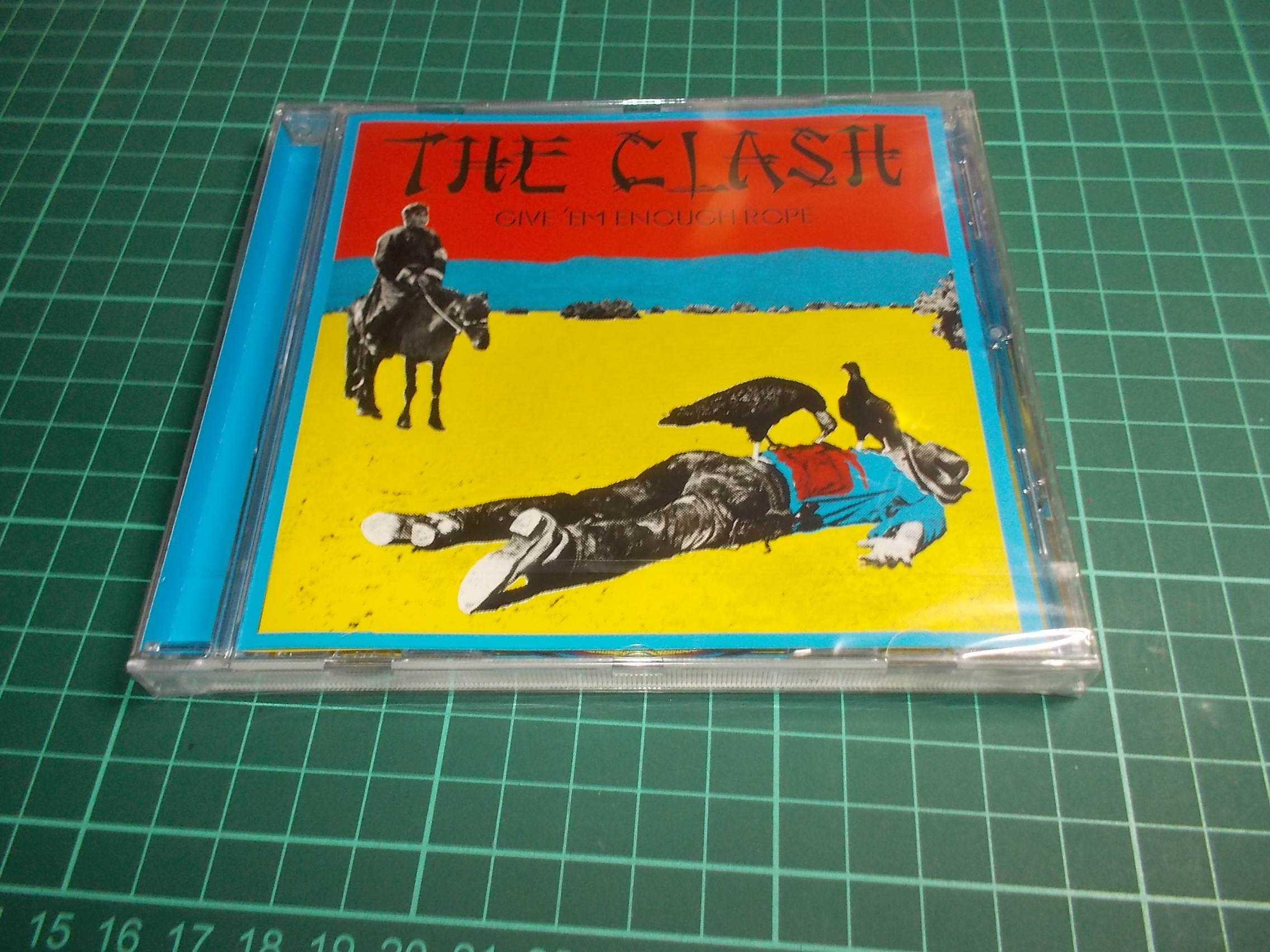 THE CLASH - GIVE'EM ENOUGH ROPE (CD)