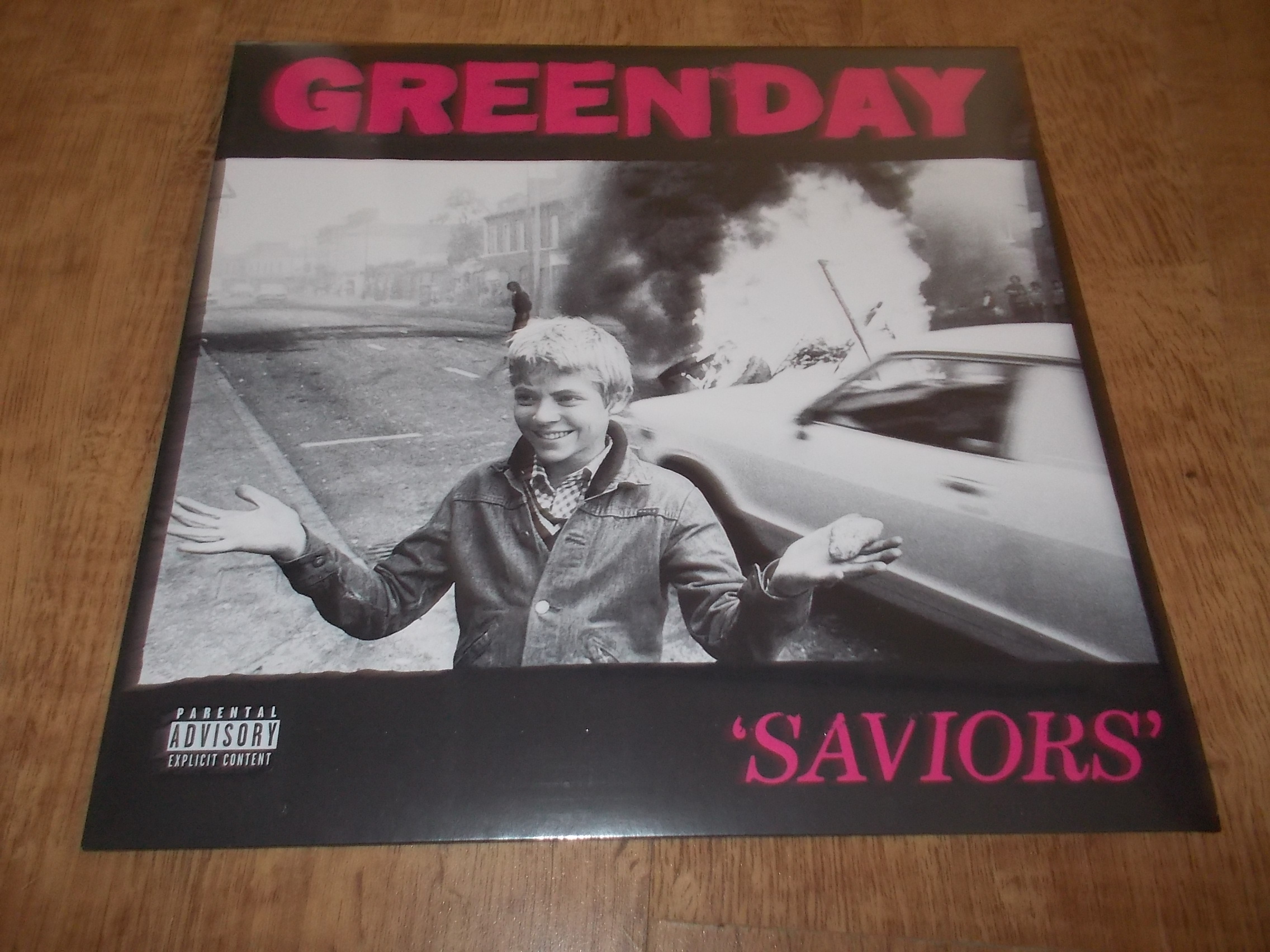 GREEN DAY - SAVIORS (Vinyl-LP)