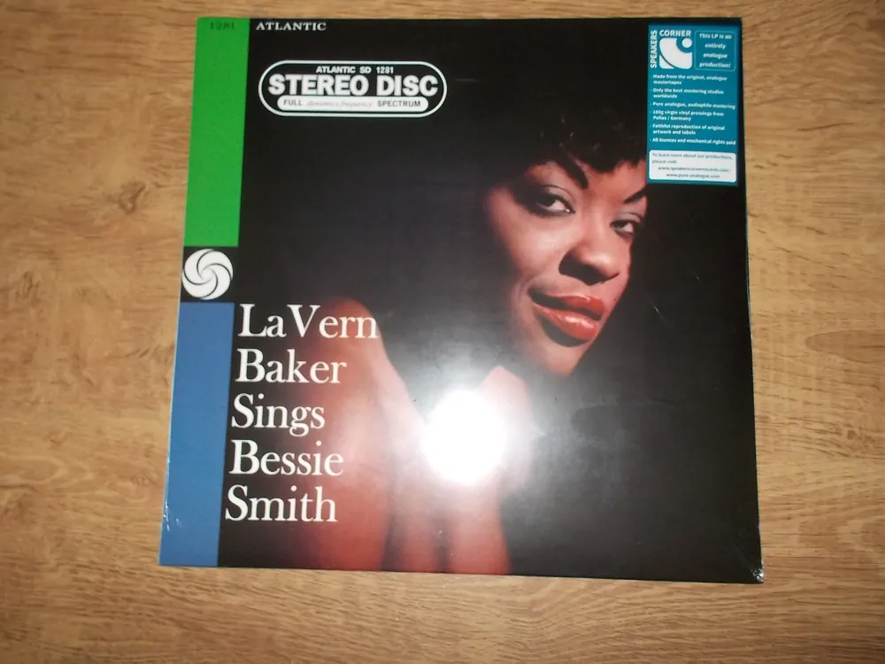 LaVern Baker - LaVern Baker Sings Bessie Smith (Vinyl-LP)