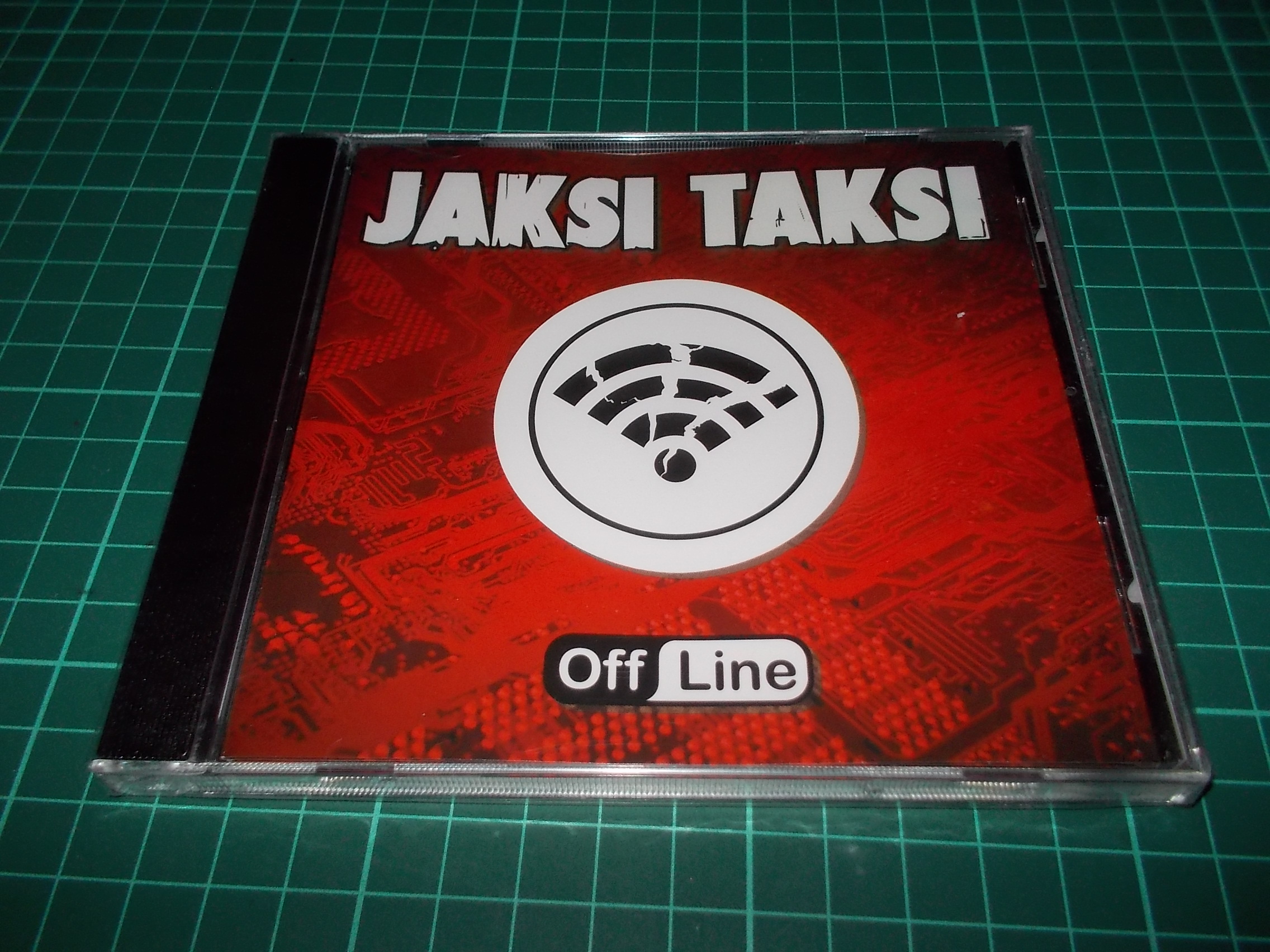 JAKSI TAKSI - OFFLINE (CD)