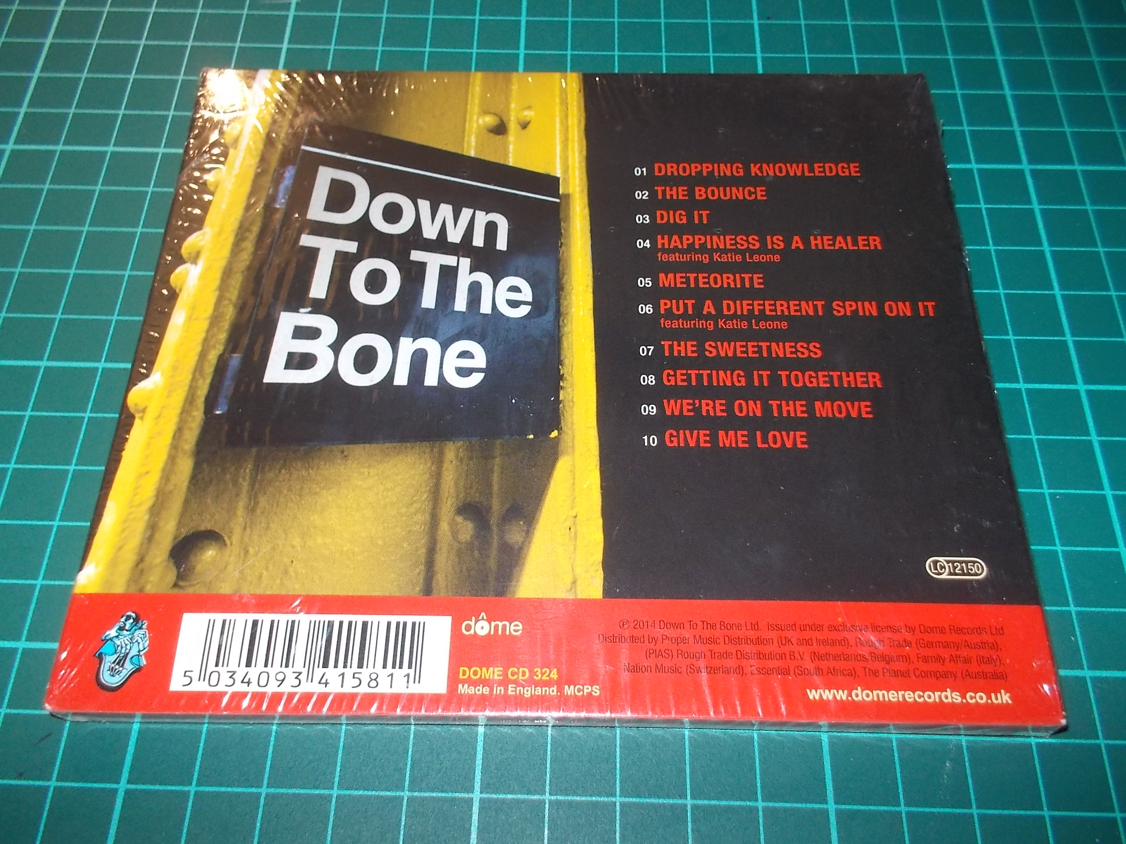 Down To The Bone - Dig It (CD) Digipack