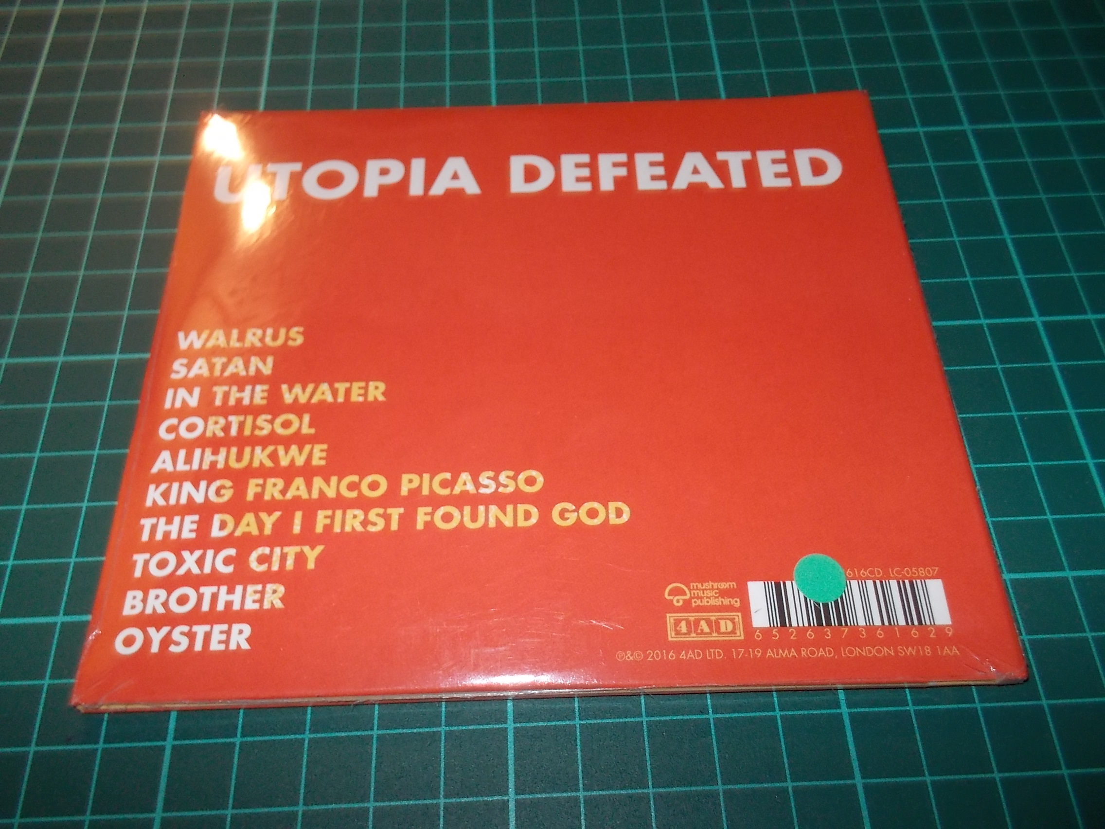 D.D. Dumbo - Utopia Defeated (CD) Digipack