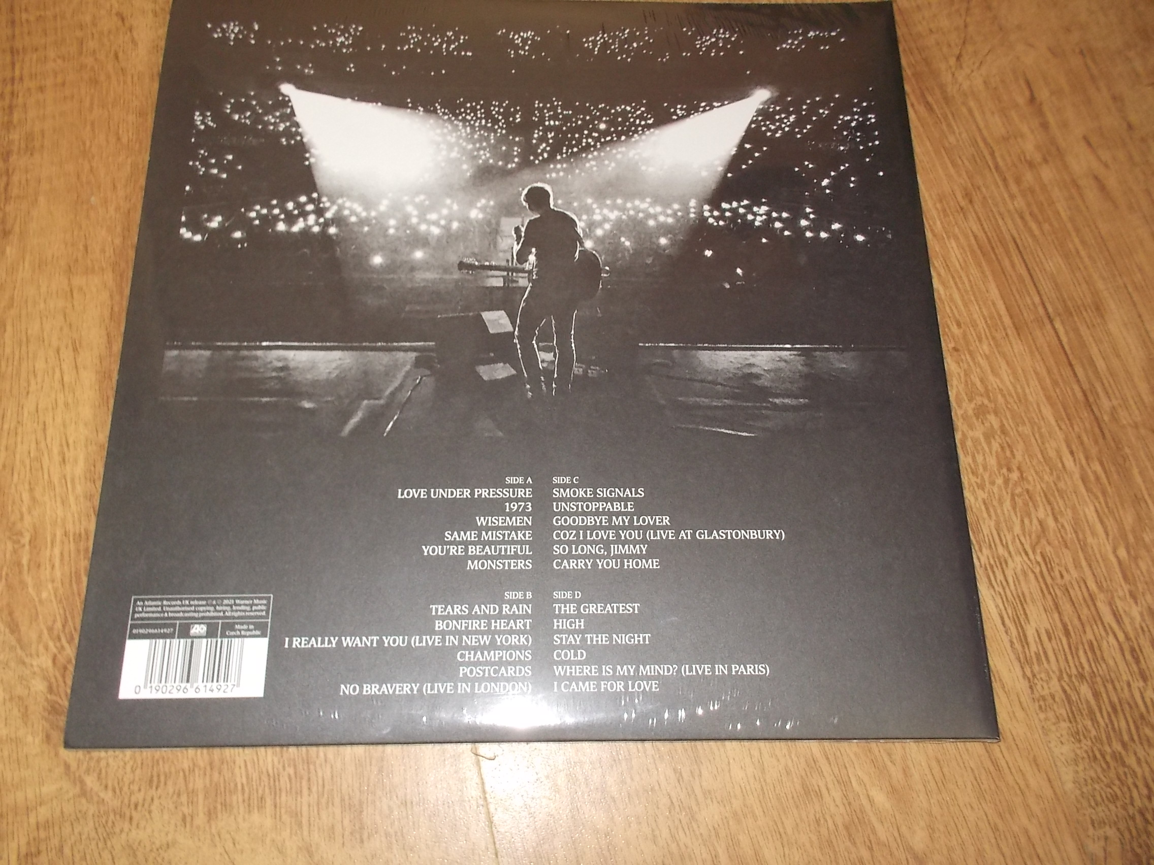 JAMES BLUNT - STARS BENEATH MY FEET - 2004-2021 (2Vinyl-LP)