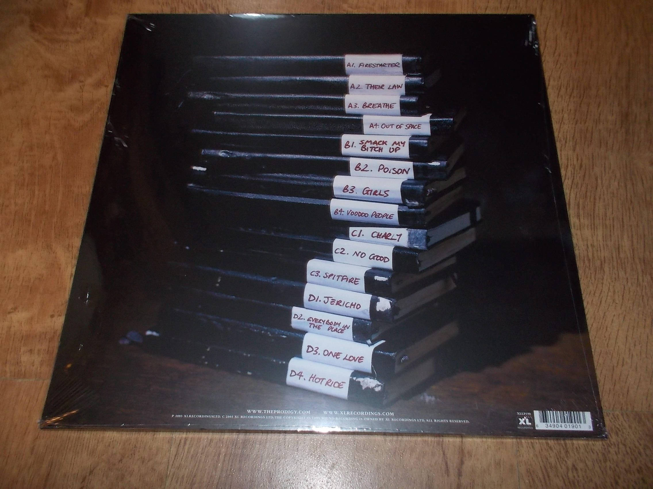 THE PRODIGY - THEIR LAW - SINGLES 1990-2005 (2Vinyl-LP)