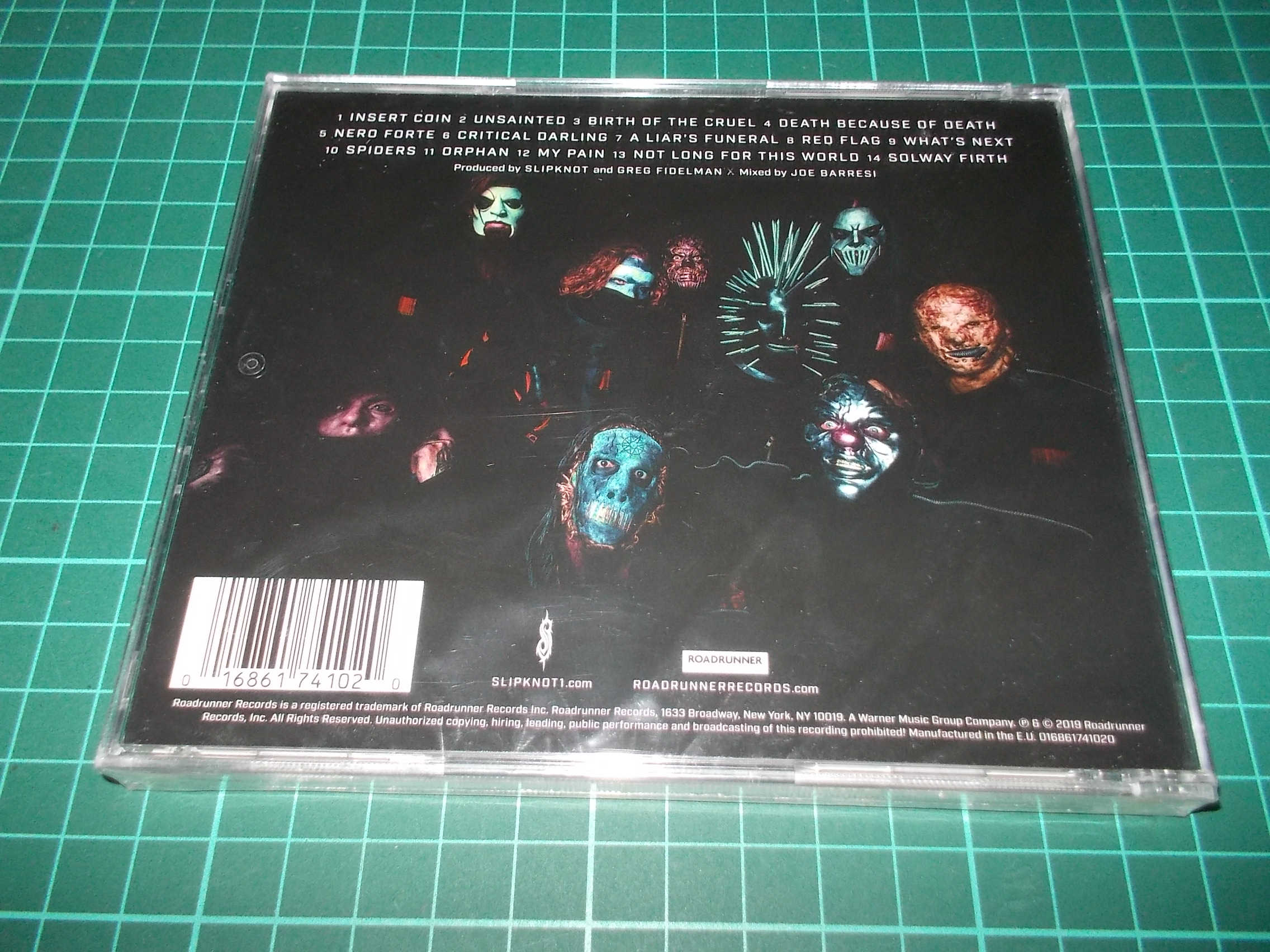 SLIPKNOT - WE ARE NOT YOUR KIND (CD)