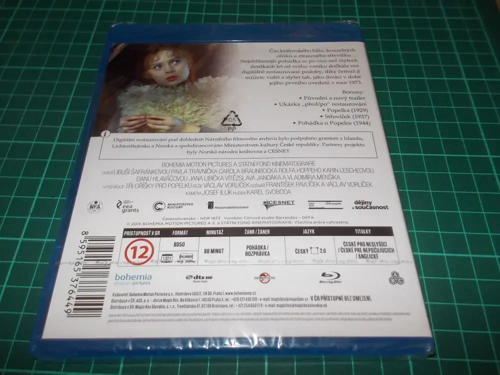 Tři oříšky pro Popelku - (Blu-ray) DIGITÁLNĚ RESTAUROVANÝ FILM