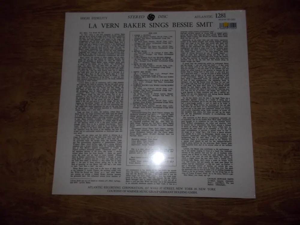 LaVern Baker - LaVern Baker Sings Bessie Smith (Vinyl-LP)