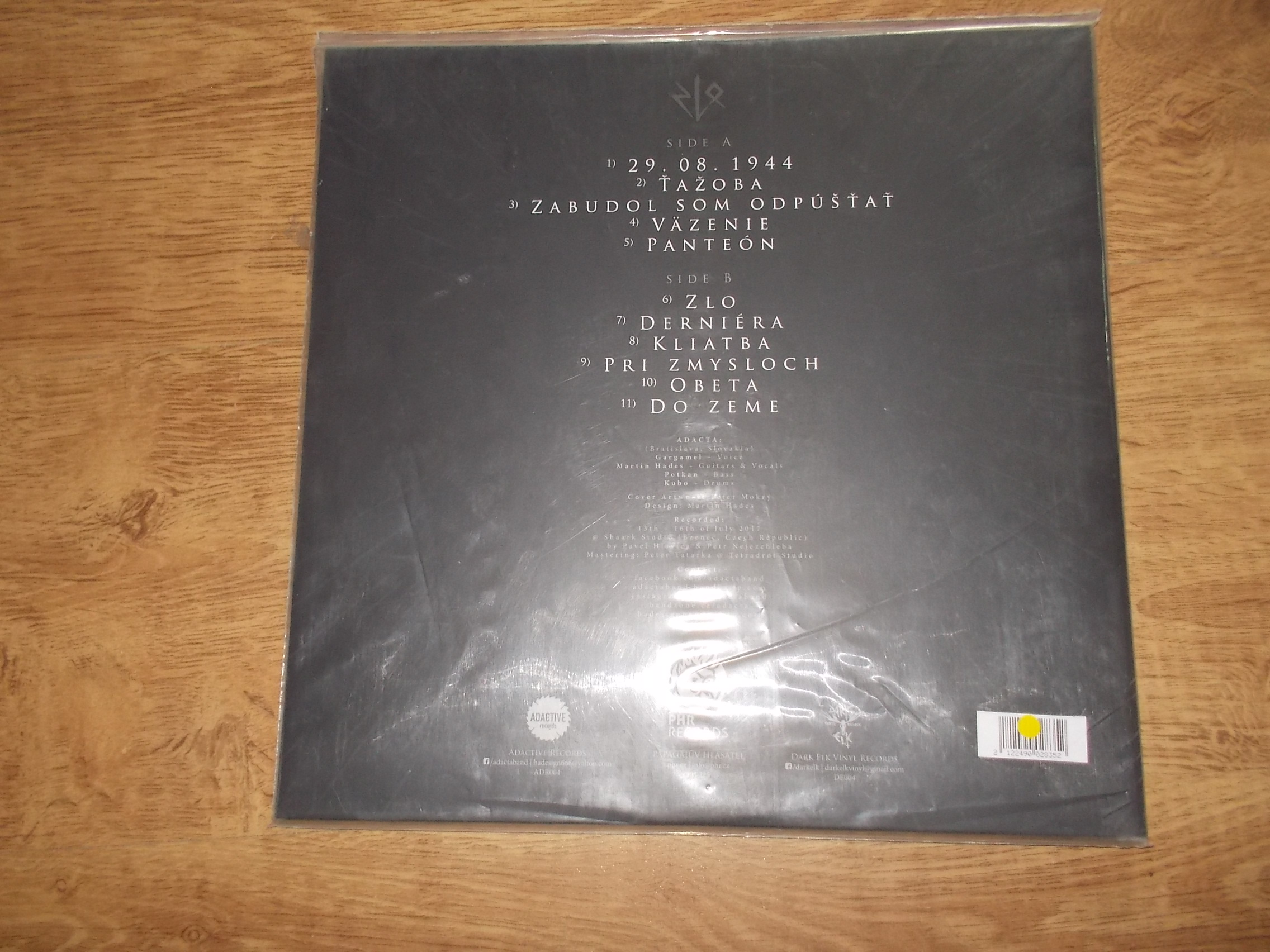 Adacta - Zlo (Vinyl-LP)