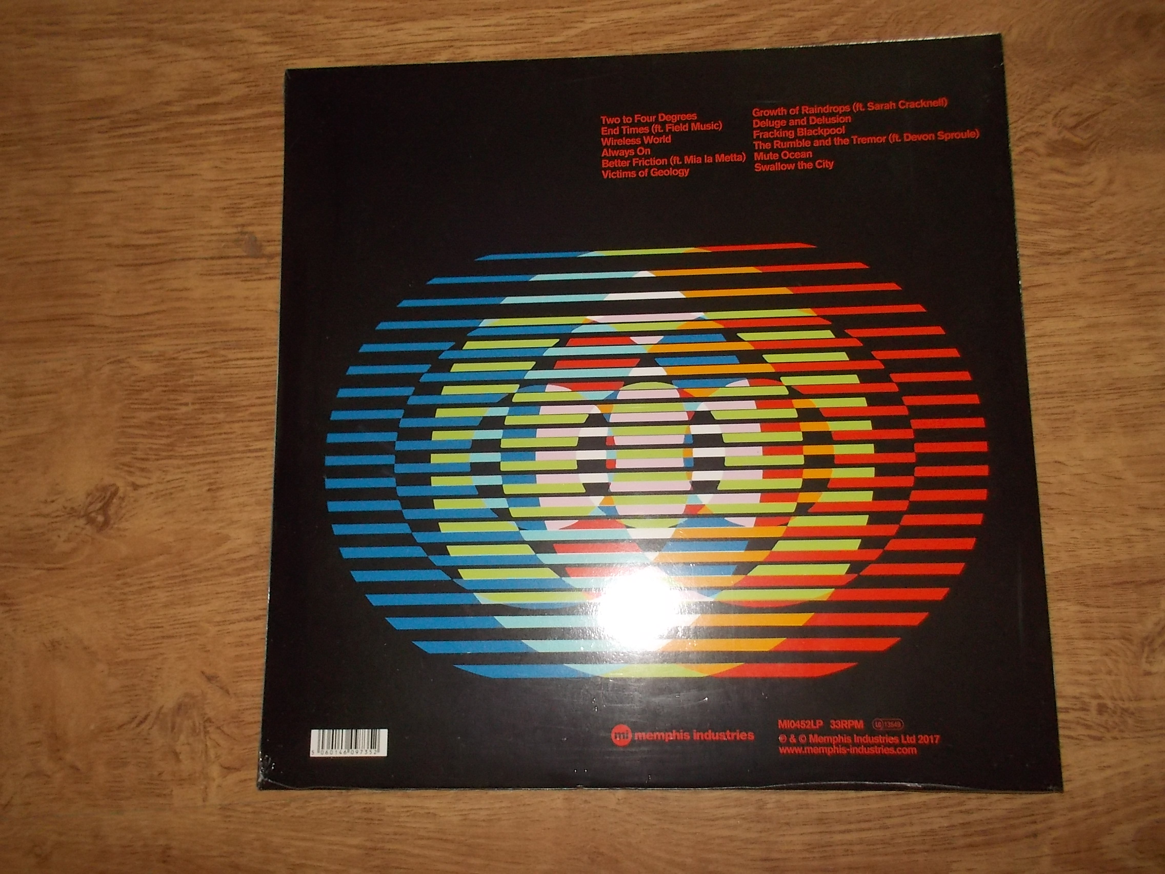 Warm Digits - Wireless World (Vinyl-LP)