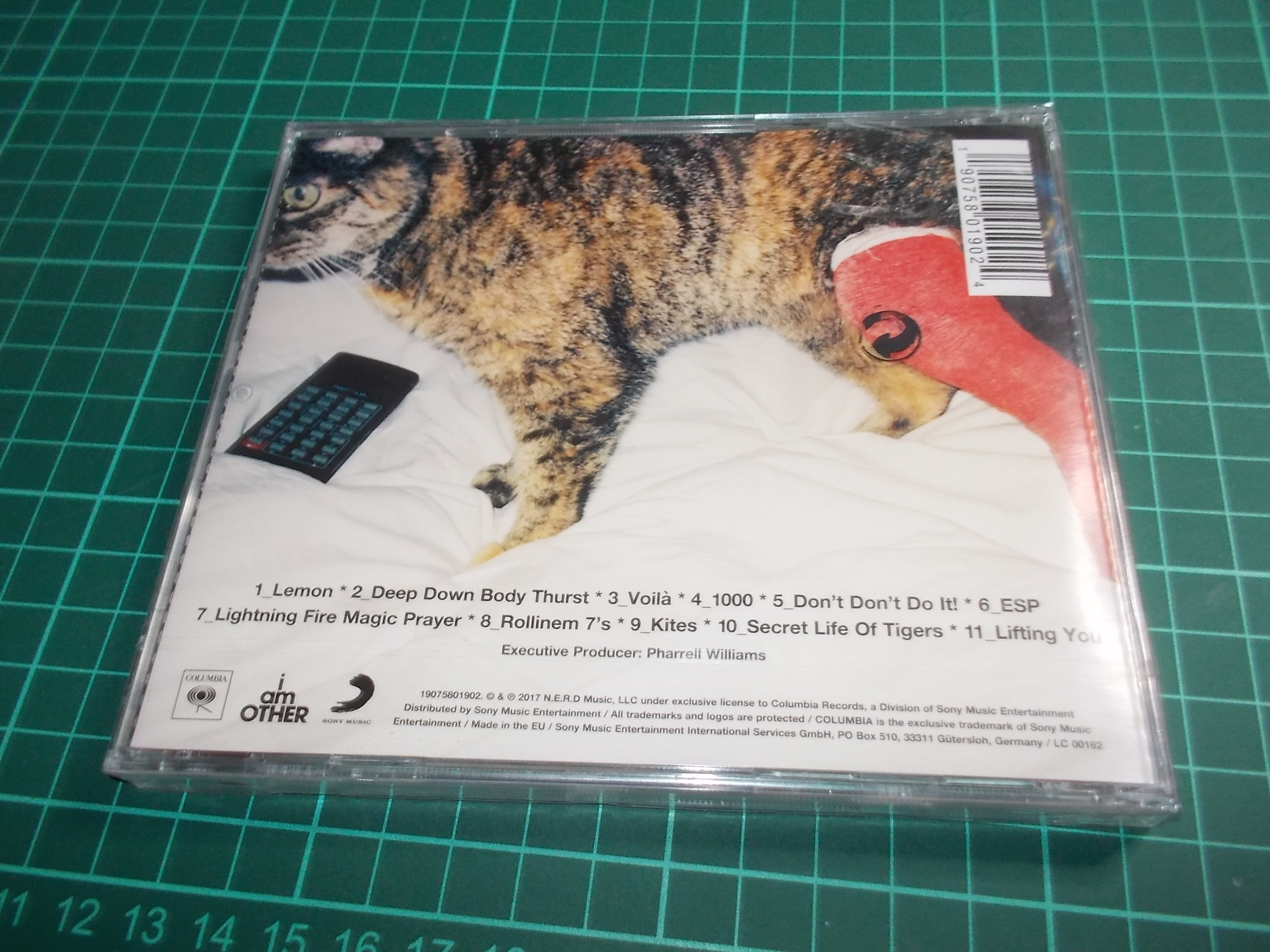 N*E*R*D - No_One Ever Really Dies (CD)