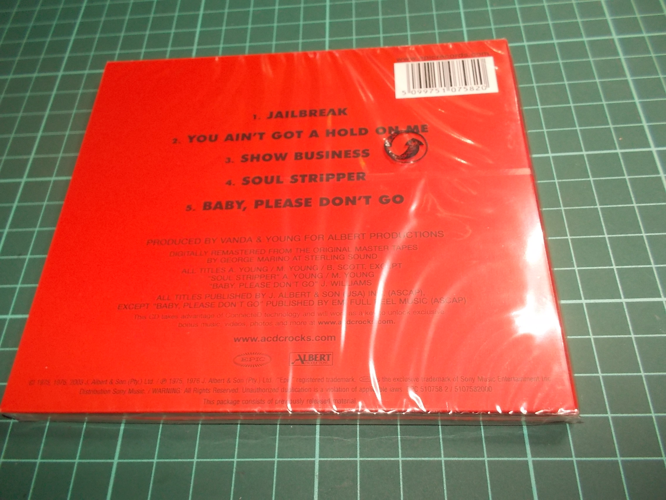 AC/DC - JAILBREAK'74 - REMASTERED (CD) Digipack