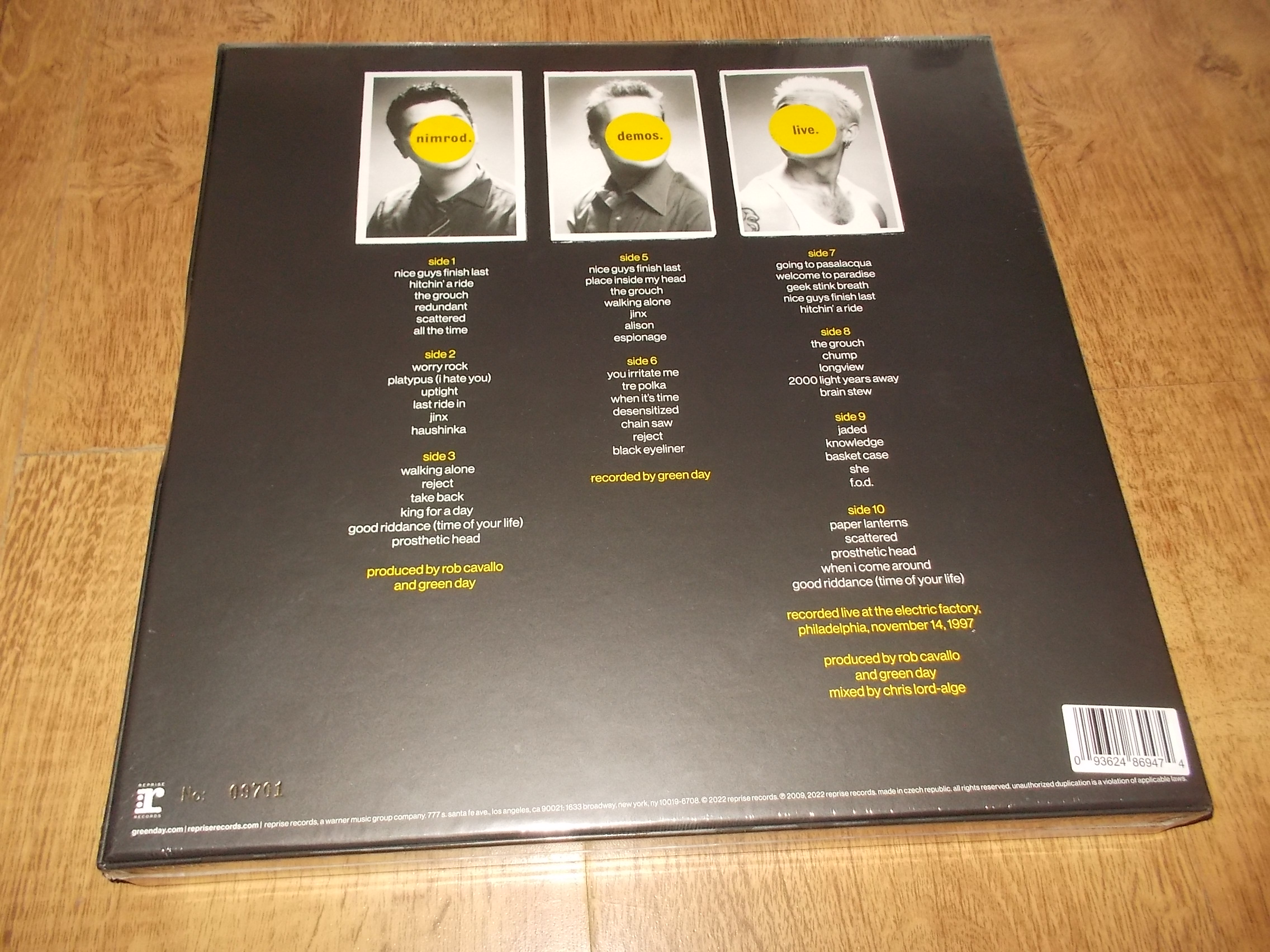 Green Day - Nimrod - 25th Anniversary LIMITED EDITION DELUXE - Box - Colour SILVER - Book (5Vinyl-LP)