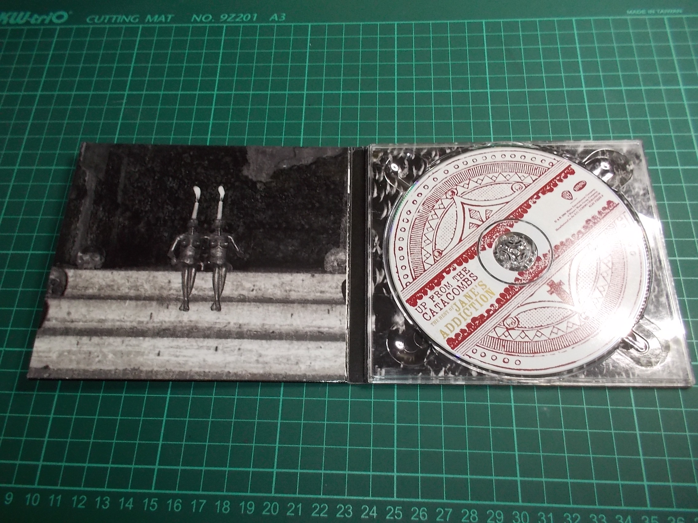 UP FROM THE CATACOMBS - JANE´S ADDICTION (CD) BAZAR ROZBALENO