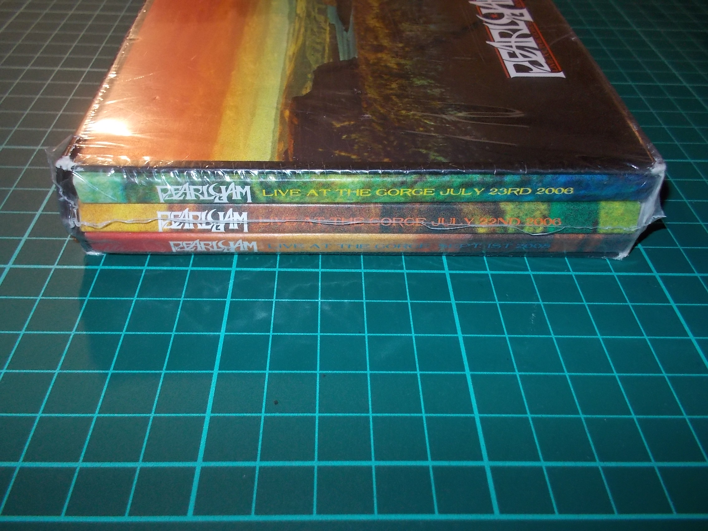 Pearl Jam ‎- Live At The Gorge 05-06 (3CD) Digipack 