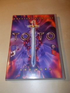 Toto - Greatest Hits Live...and More (DVD) BAZAR ROZBALENO