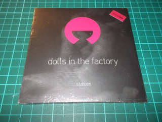 Dolls In The Factory - Statues (CD/BONUS DVD) papír obal