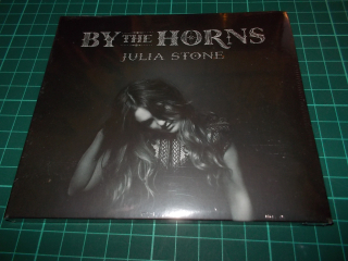 Julia Stone - By The Horns (CD) Digipack